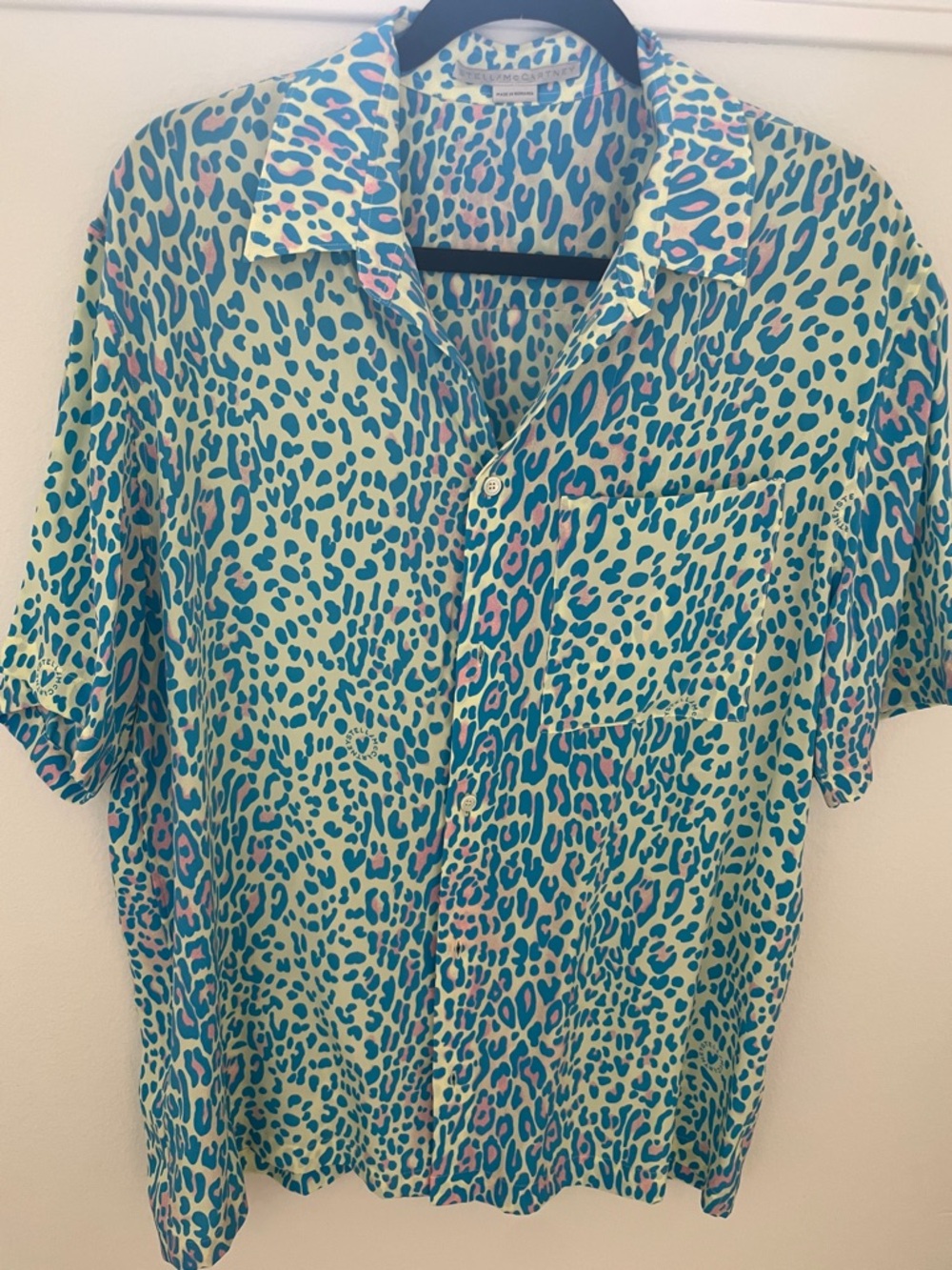 Short Sleeve Blue Leopard Print Camp Shirt silk Stella McCartney sz 42 neon